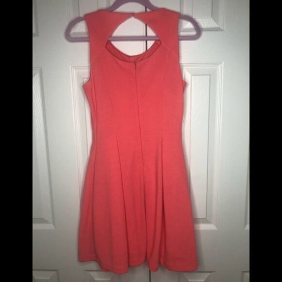 ELLE Melon Mini Ribbed Peekaboo Sun Dress, Size 6 - Picture 2 of 8